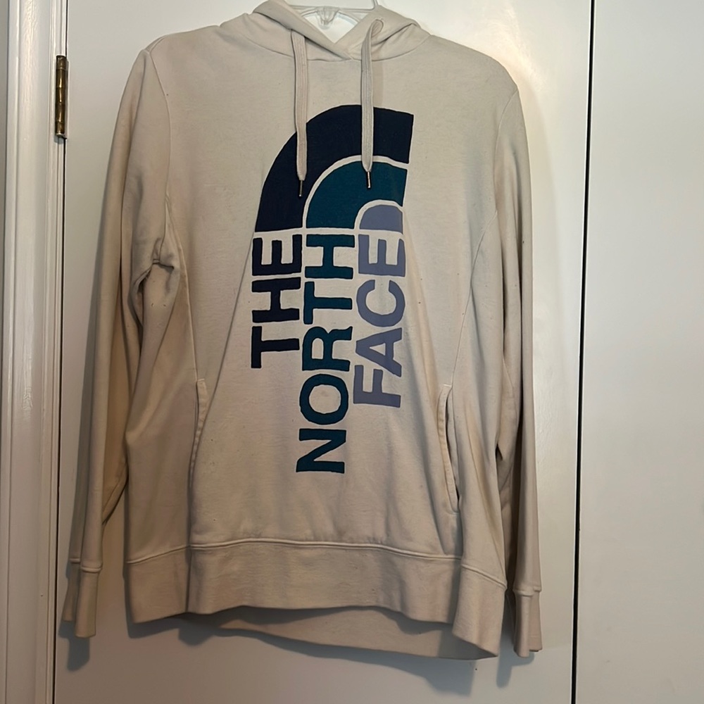🔥 2/$20 The North Face white hoodie with pocket
